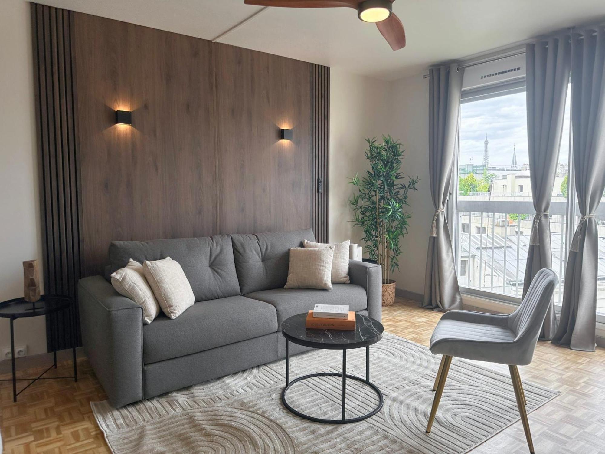 Brand-New Studio With Eiffel Tower View パリ エクステリア 写真